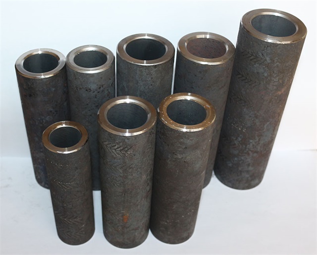 红桥<font style='color:red'>冷挤压套筒</font>设备